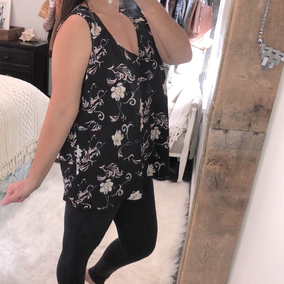 Halogen 3X floral top - Picture 2 of 7